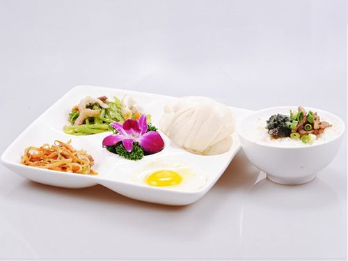 快餐展示新標(biāo)桿 蘇州喜盈盈餐飲管理如何重塑餐飲管理之道